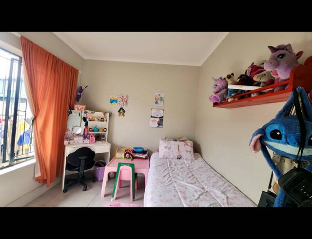 3 BEDROOM HOUSE TO LET IN GOODWOOD PARK